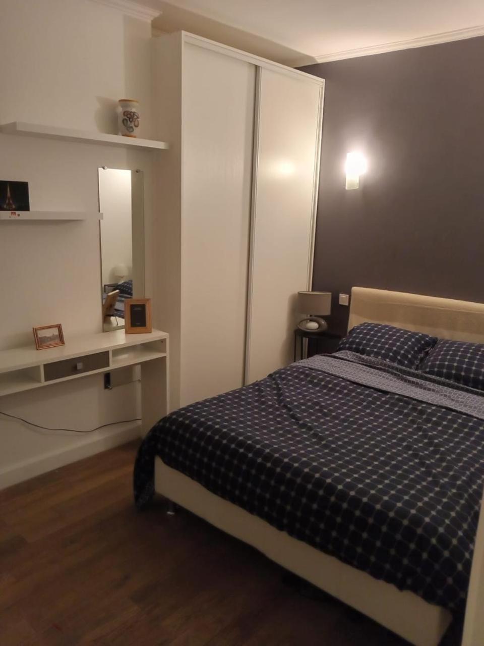 Appartement Cosy Dans Le Marais Parijs